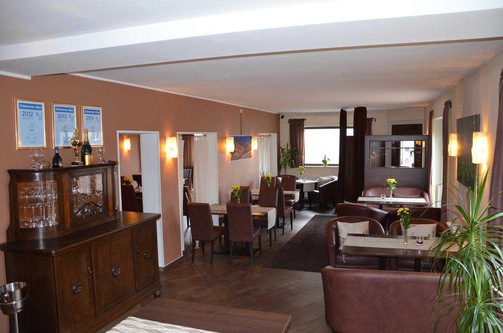 Lukas Restaurant Hotel Lounge Bar Schwarzheide Eksteriør bilde